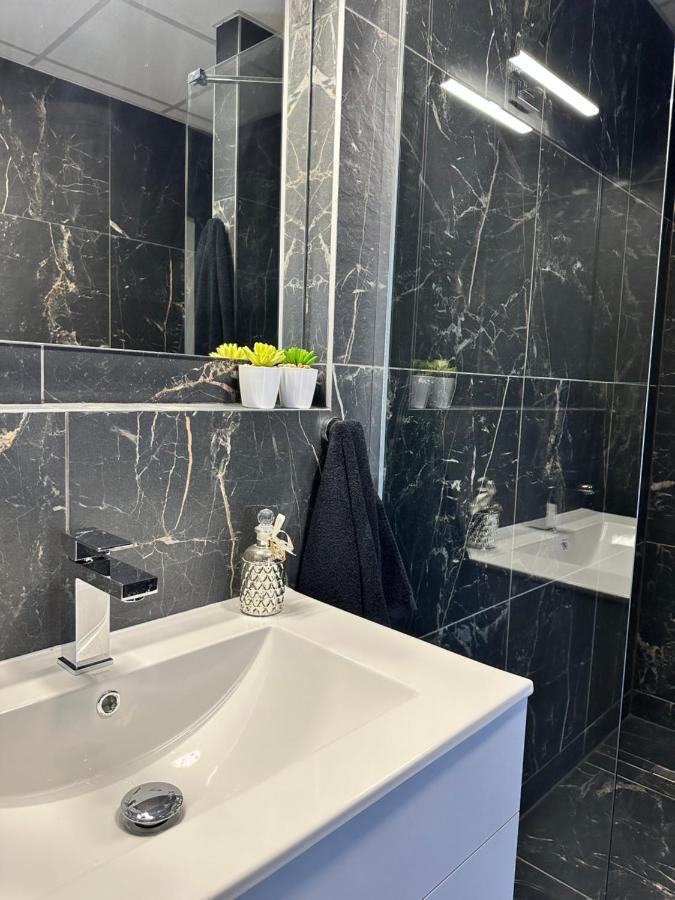 Rivapark Appartement Dunajská Streda Buitenkant foto