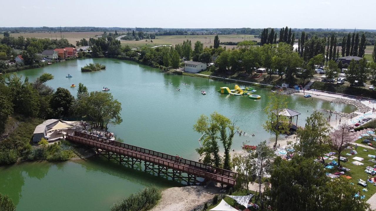 Rivapark Appartement Dunajská Streda Buitenkant foto